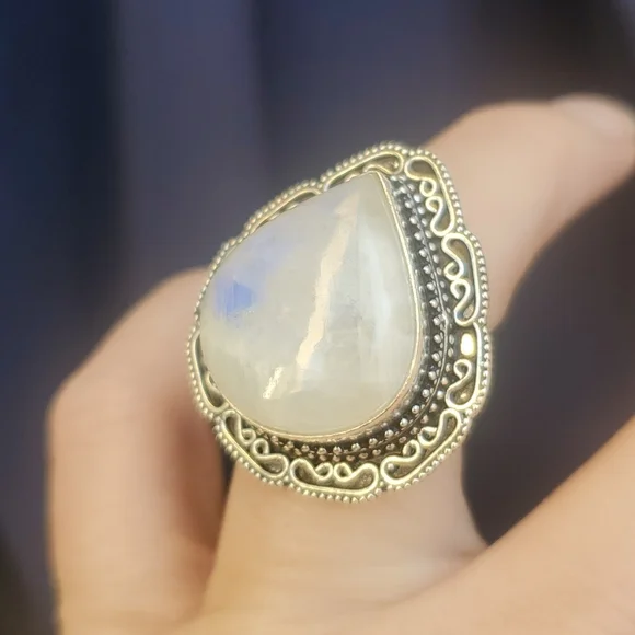 New Rainbow Moonstone 925 Silver Ring. - Picture 5 of 13